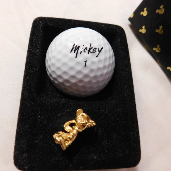 Vintage Club de Golf Mickey Mouse Golf Ball and Tie Tack Pin - Picture 3 of 8